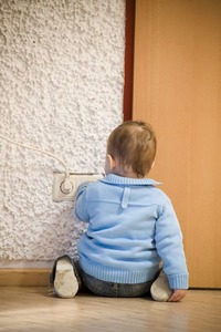 Kindersicherung, Kinderschutz, Elektroinstallation, Ratgeber, Selber machen