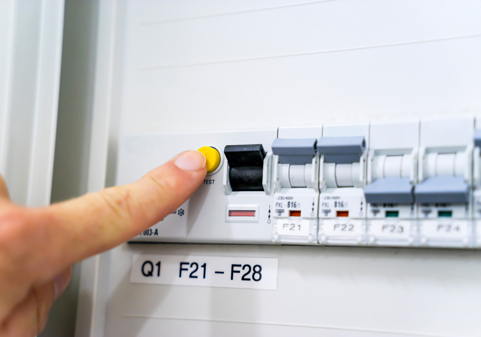 Sicherungsautomaten, FI Schutzschalter, Elektroinstallation, Sicherheit, Ratgeber, Elektroinstallation, Ebook, kostenlos